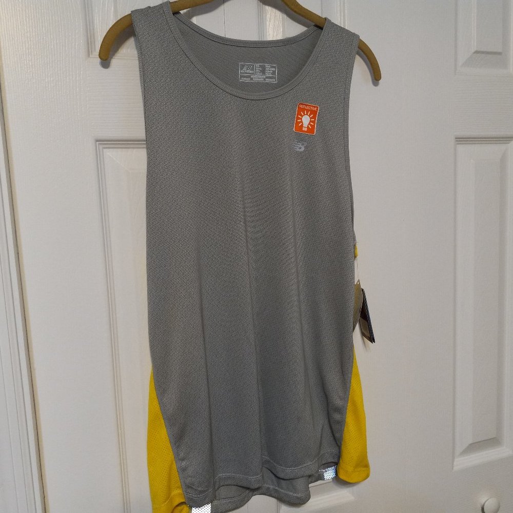 NEW BALANCE ICE MOISTURE WICKING SINGLET RUNNING TANK TOP, US LARGE SIZE.